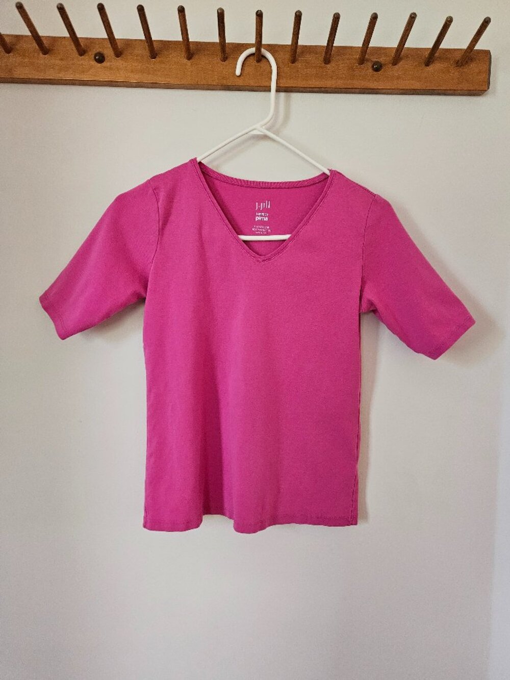 J. Jill Perfect Pima V-neck T-shirt - Size S petite